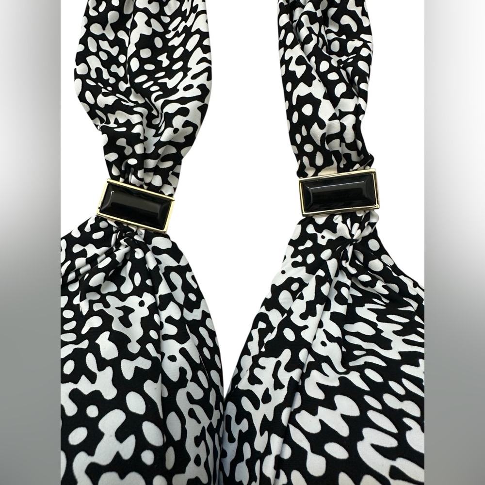 La Blanca Black and White Patterned Bikini Top - Picture 3 of 4